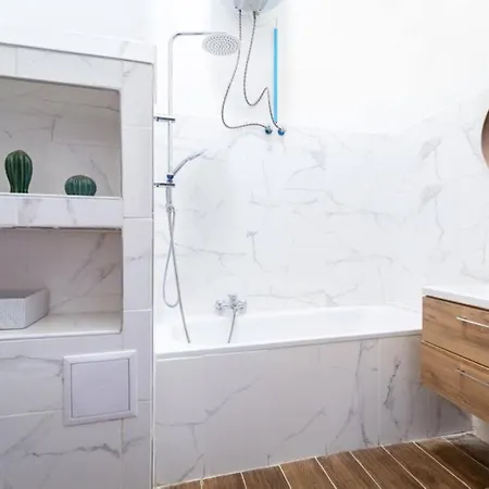 Modern Gem For 4 People *